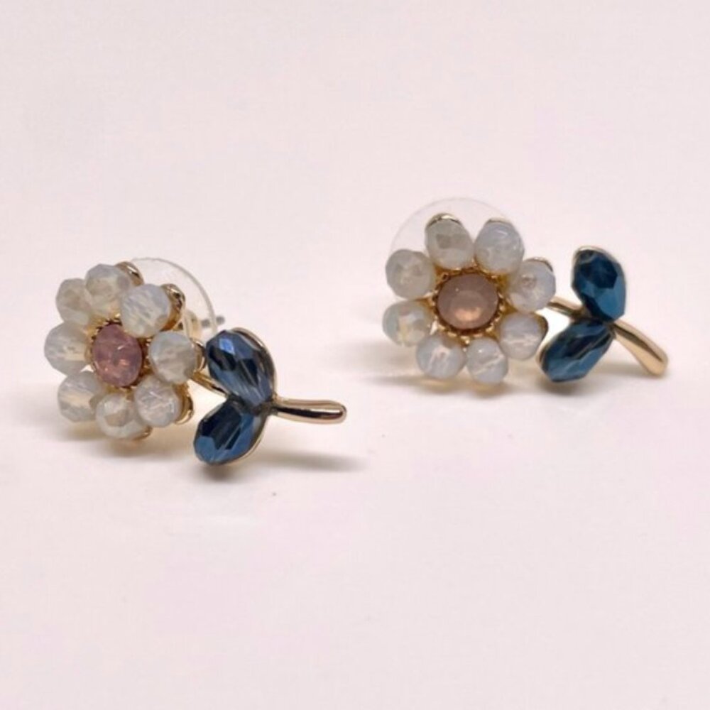 ⭐️❤️ FREE Rhinestone Gem Gemstone Floral Flower Peasant Sunflower Daisy Earrings